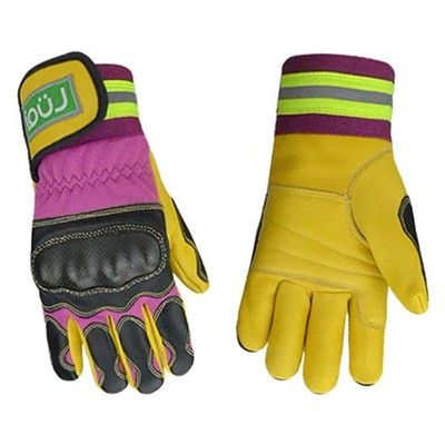 Explorer l'inconnu : l'importance des gants de moto d'aventure